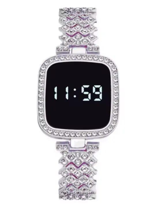 Ladies Battery operated , Water resistance watch